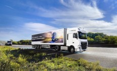 法国高速公路全球首次测试电动汽车“边开边充”技术