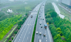 
        		继五一提前半月上高速后 女子十一又提前两天上高速：能省1400元 !	