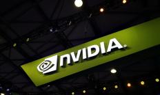 再创新高!英伟达市值突破4.3万亿美元 黄仁勋多次套现