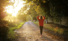 天太热了！气温预报被质疑“人工压数值” 气象学家回应