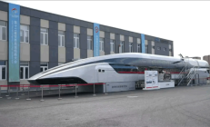 我国超导电动高速磁浮列车亮相：时速600公里 外观超科幻